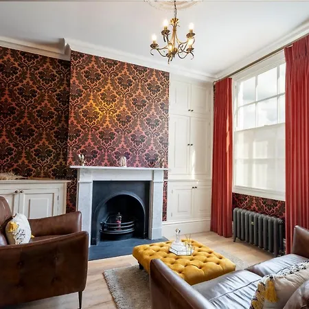 Clifford's Townhouse *