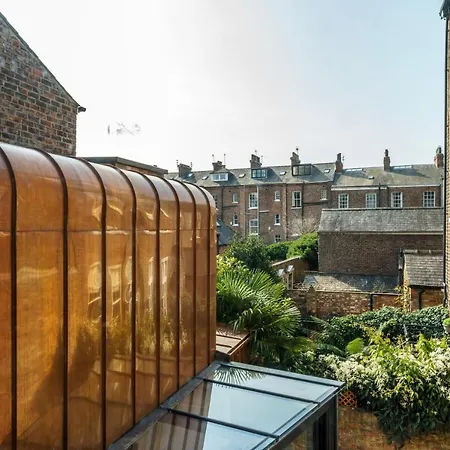 Clifford's Townhouse *