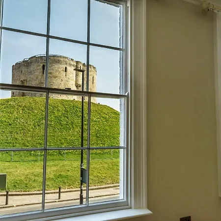 Clifford's Townhouse * Йорк