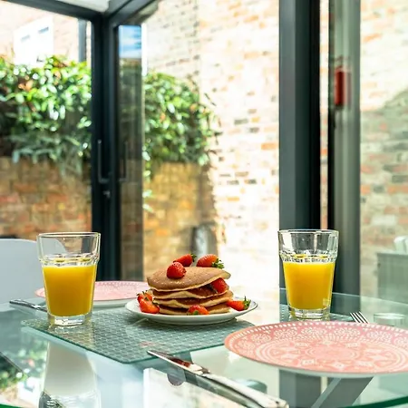 Clifford's Townhouse Дом отдыха